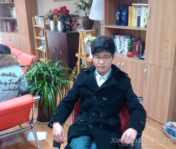 現(xiàn)在阜陽電視臺工作的尤國兵.jpg