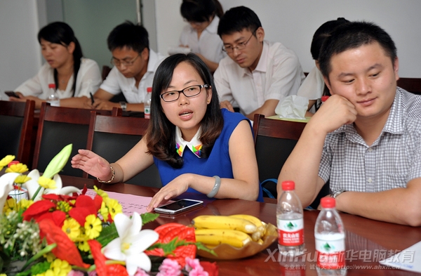 安徽新華創(chuàng)業(yè)之星虞明娟在座談會(huì)的發(fā)言